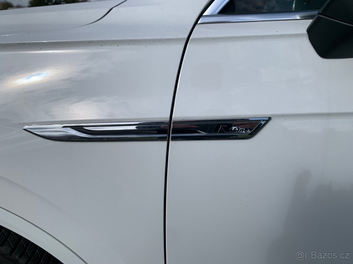 VW TOUAREG 4,0tdi R-line - 13