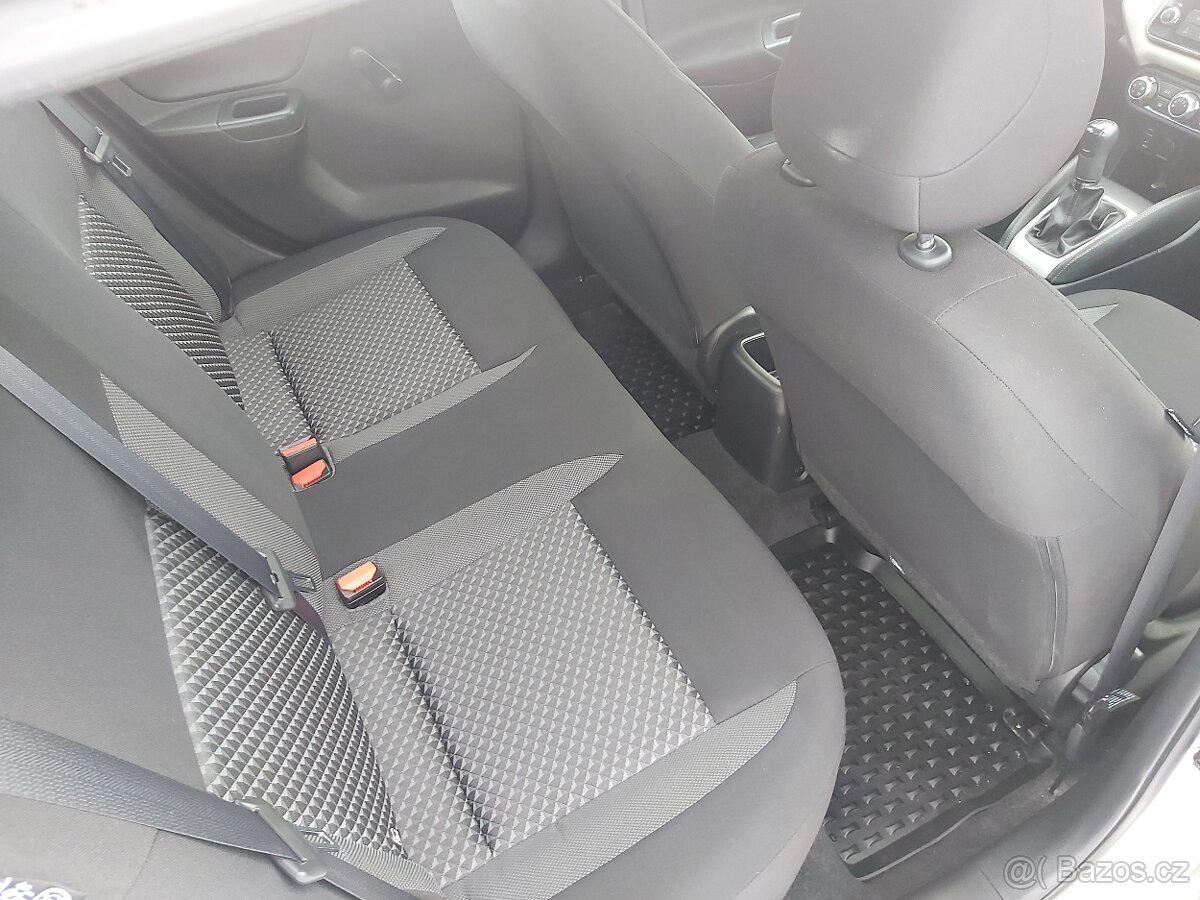 Nissan Micra 1.0 52 kw, 2019, 93.000 km, 1.majitel - 13