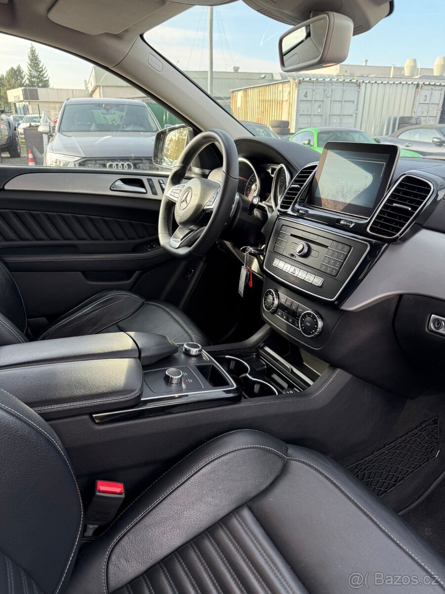 Mercedes- Benz GLE 2016 - 13