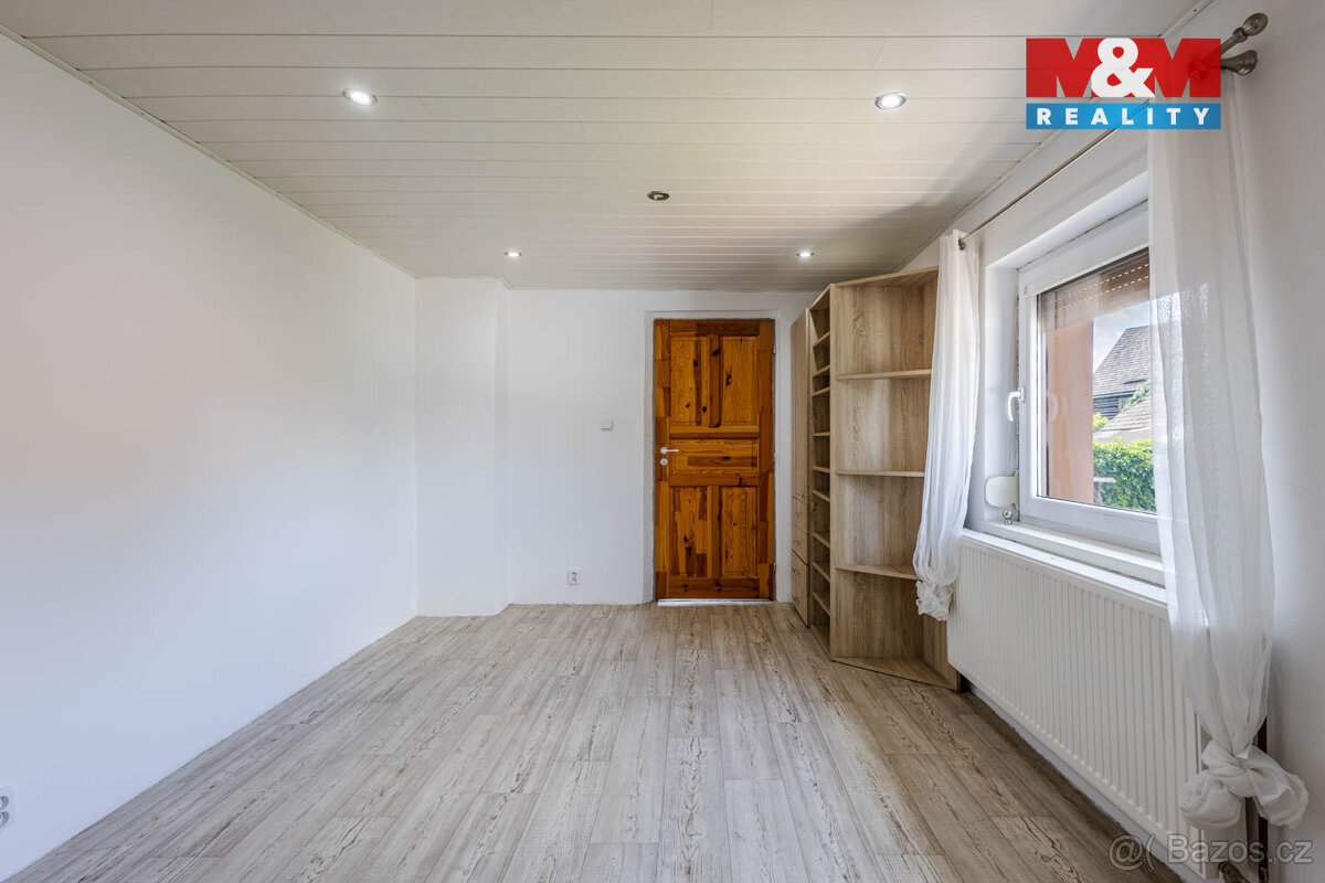 Prodej rodinného domu v Holanech - 13