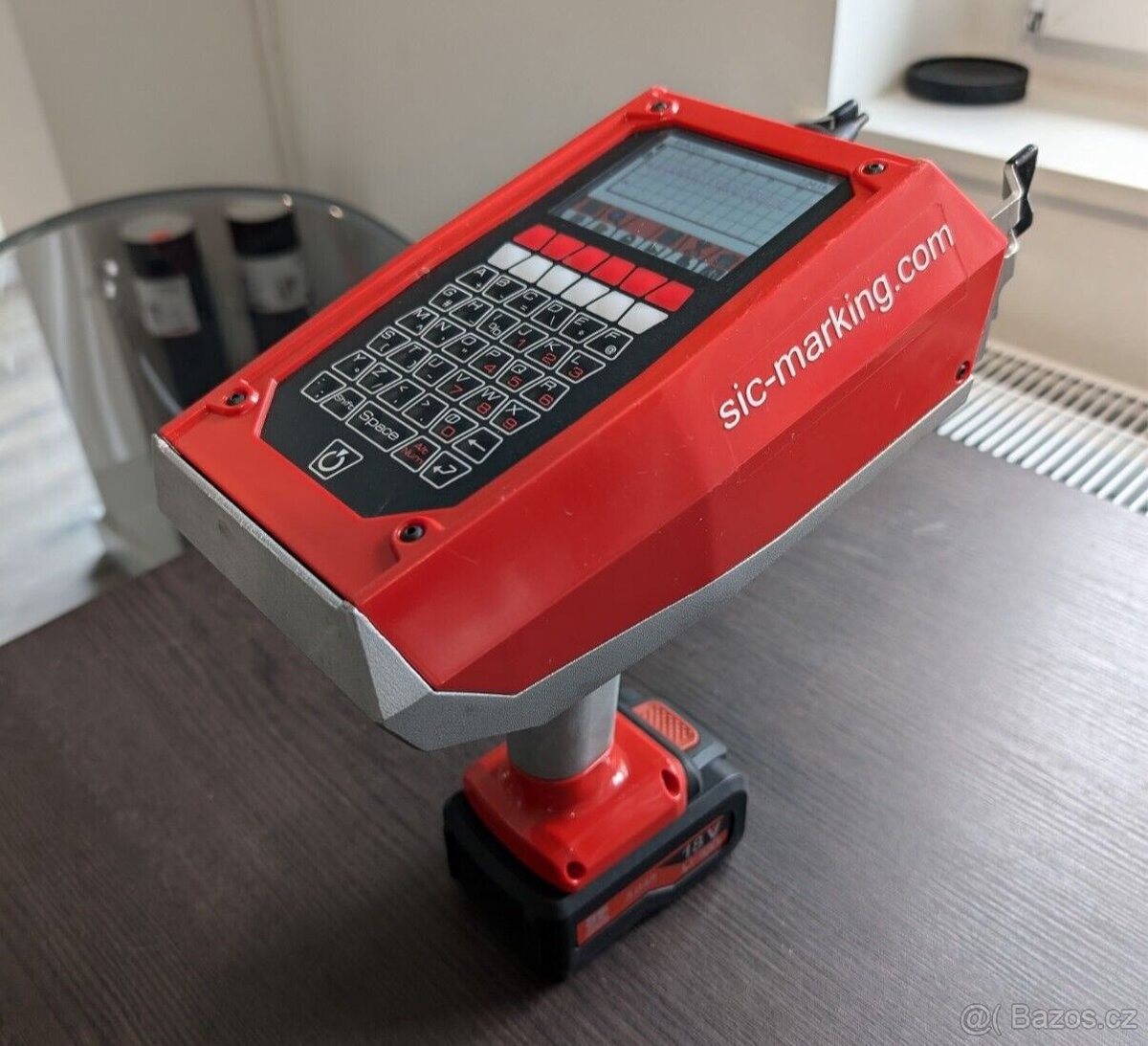 Systém značení jehlami SIC E-Mark se 2 bateriemi + mnoho pří - 13