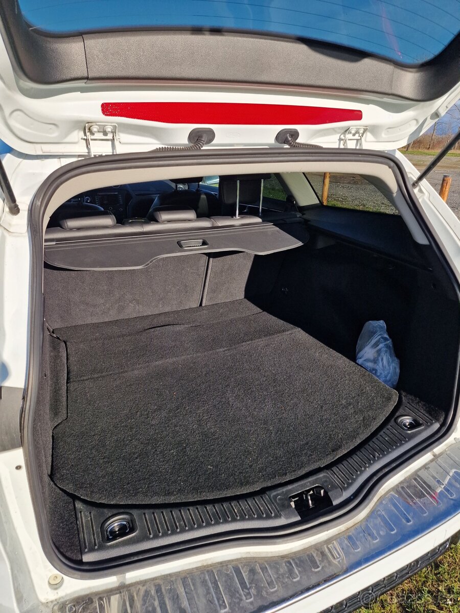 Ford Mondeo ST-LINE 2.2 TDCi 147 kW TOP STAV, GARÁŽOVANÉ - 13