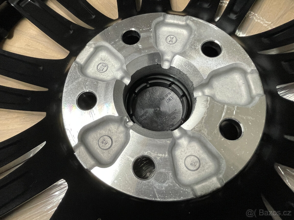 ŠKODA SUPERB III, IV ZIMNÍ NOVÁ CANOPUS 235/40/19 R.V 2024 - 13