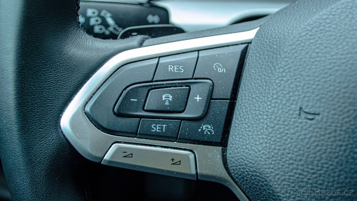 Volkswagen Golf Variant 2.0 TDI Life DSG - 13