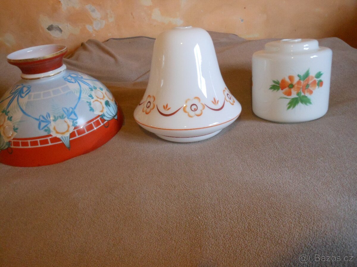 SKLENĚNÁ STÍNÍTKA OD LUSTRU - 13