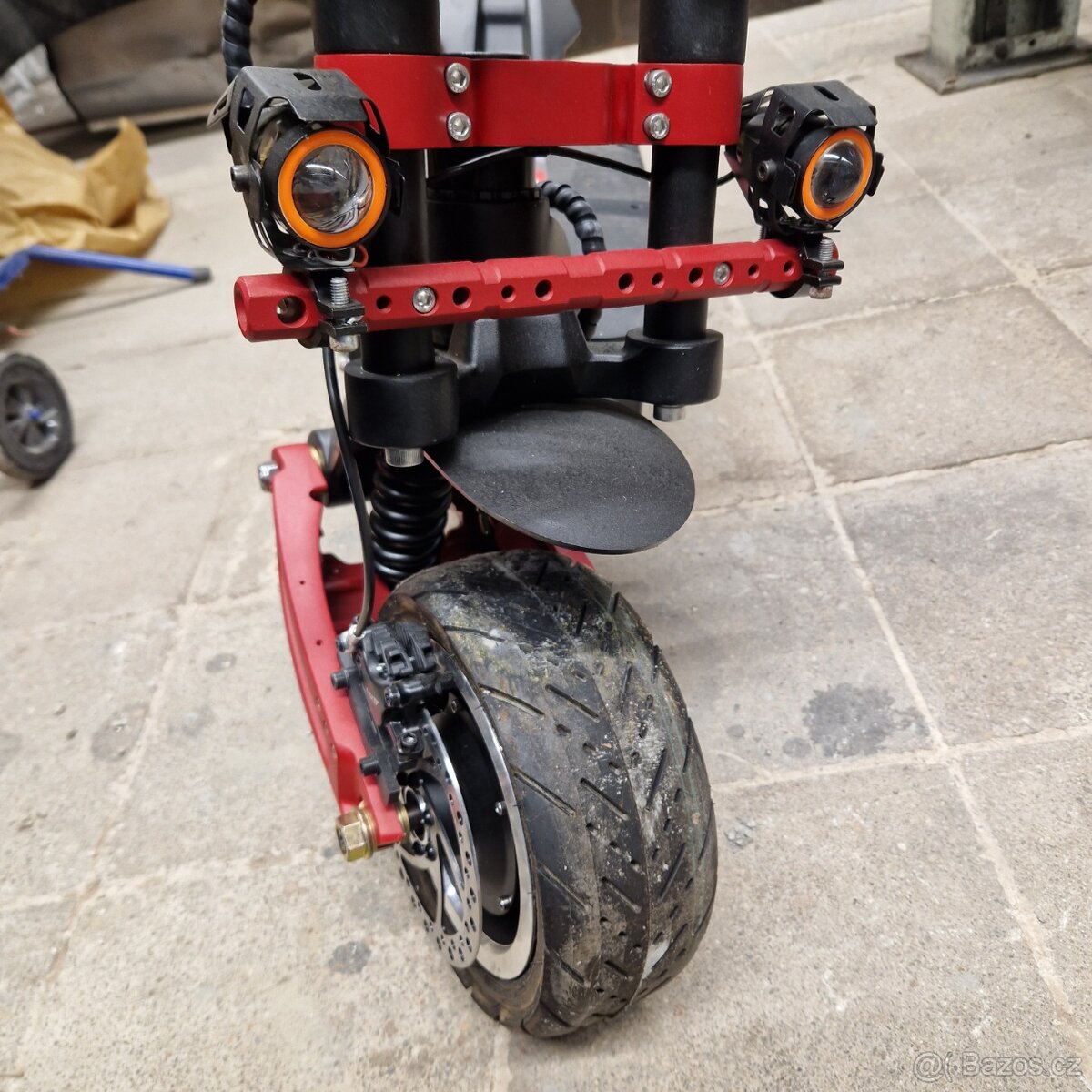 Nová elektrokoloběžka Zero 11X - 13