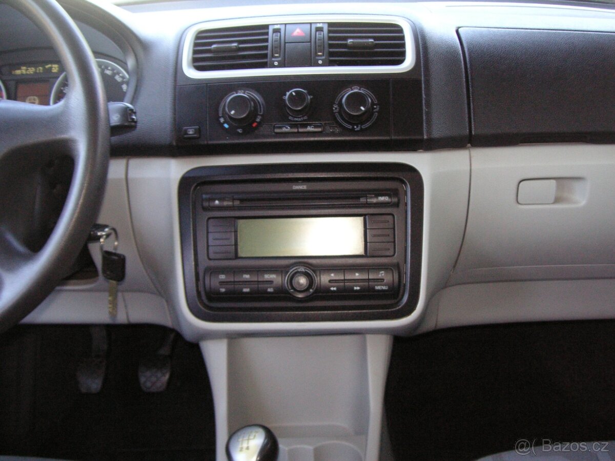 Škoda Fabia 2 1.2i - 13