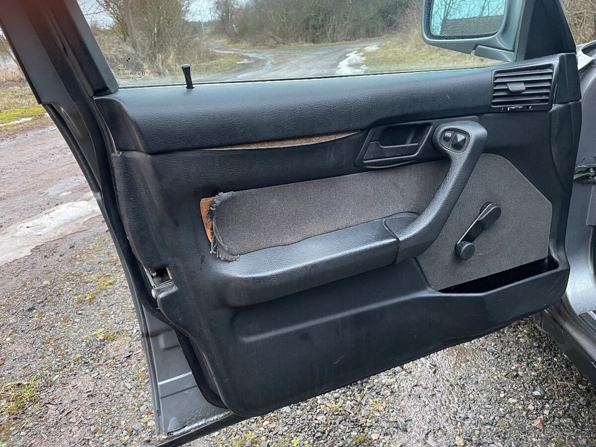 BMW e34 520i m50b20 - 13