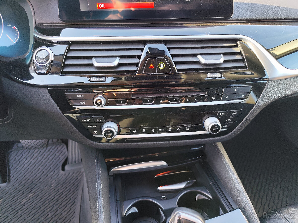 BMW 530d xDrive 195KW LUXURY 2019 CEBIA SERVIS TOP DPH 2xK - 13