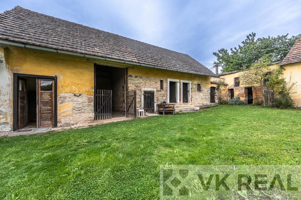 Prodej bývalé zemědělské usedlosti, pozemek 1.232 m, Chotíko - 13