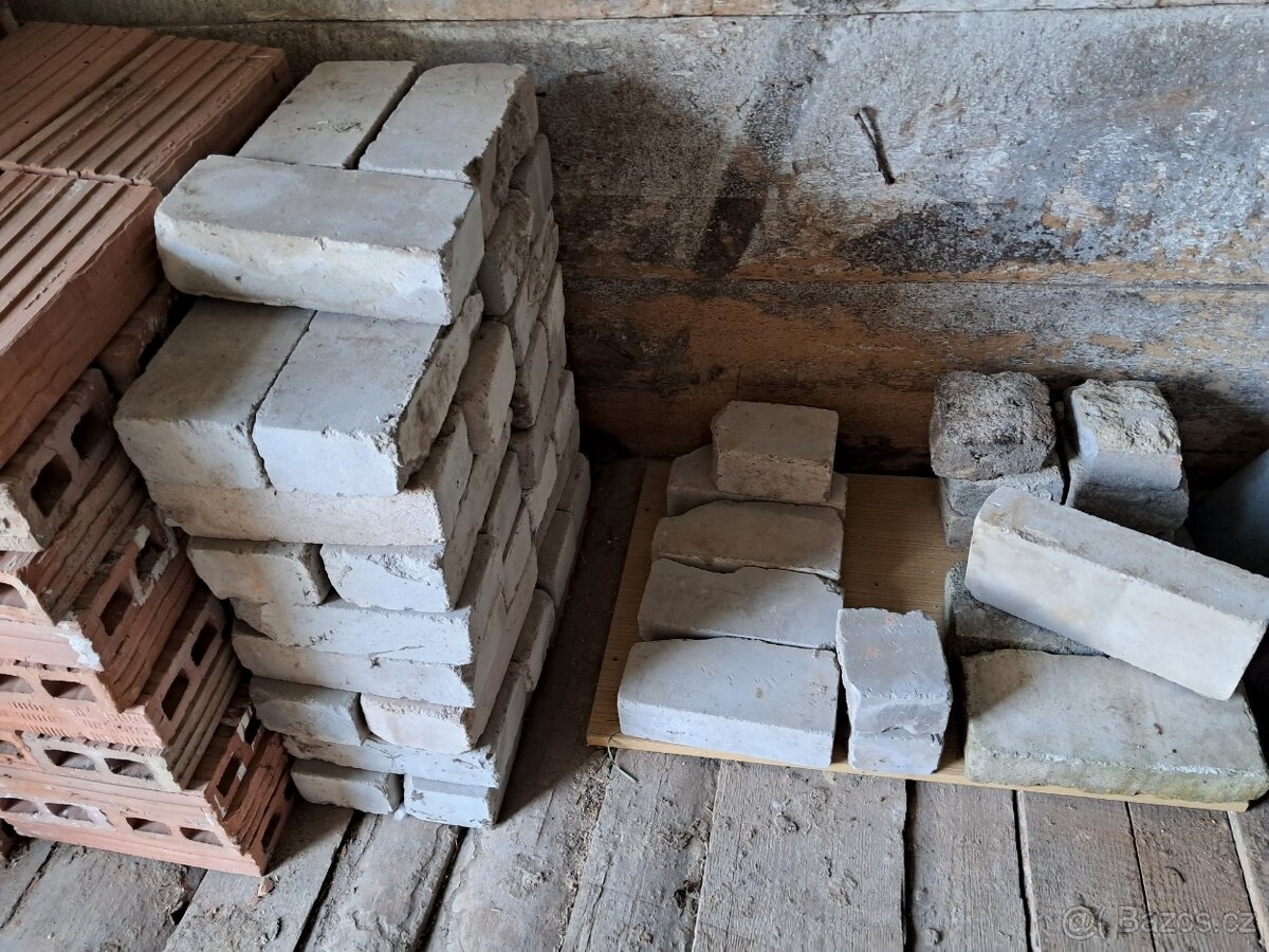 Cihly plné - 13