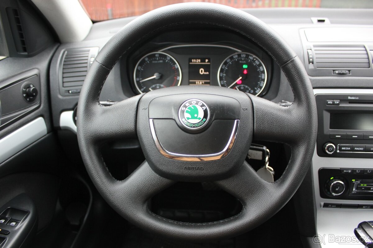 Škoda Octavia 1.4 TSI, DSG, VÝHŘEV, servis - 13
