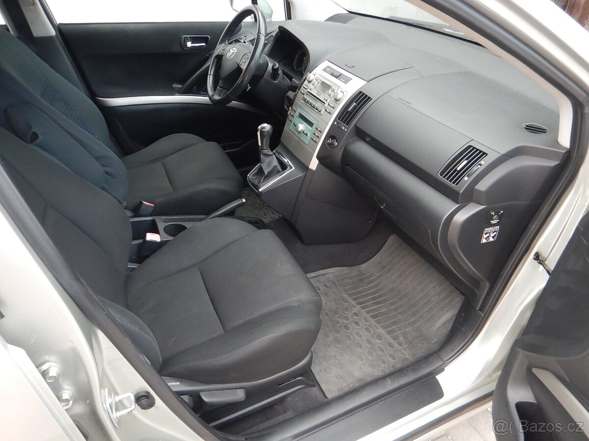 TOYOTA Corolla Verso 1.6 VVTi, KLIMA - 13