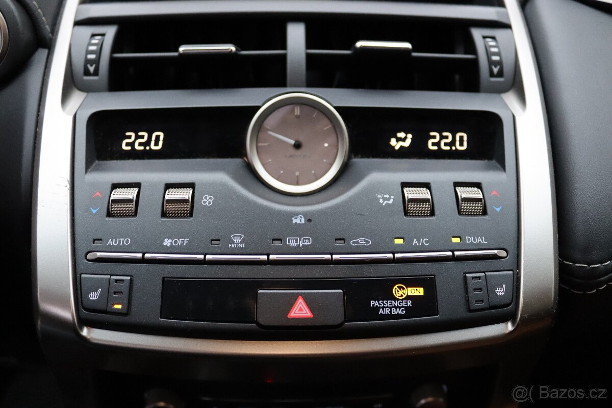 LEXUS NX 300H 2.5 4WD LUXURY 145kW - 13