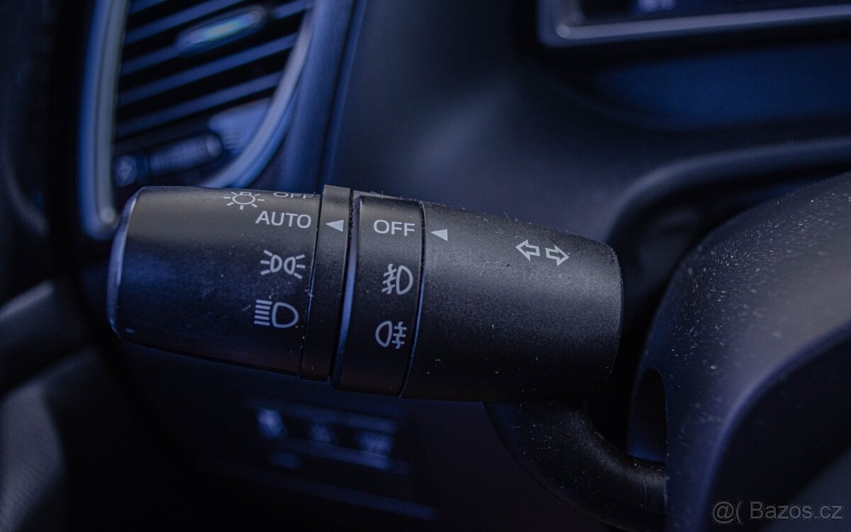 Mazda 3 2.2 Skyactiv-D150 Attraction Sedan - 13