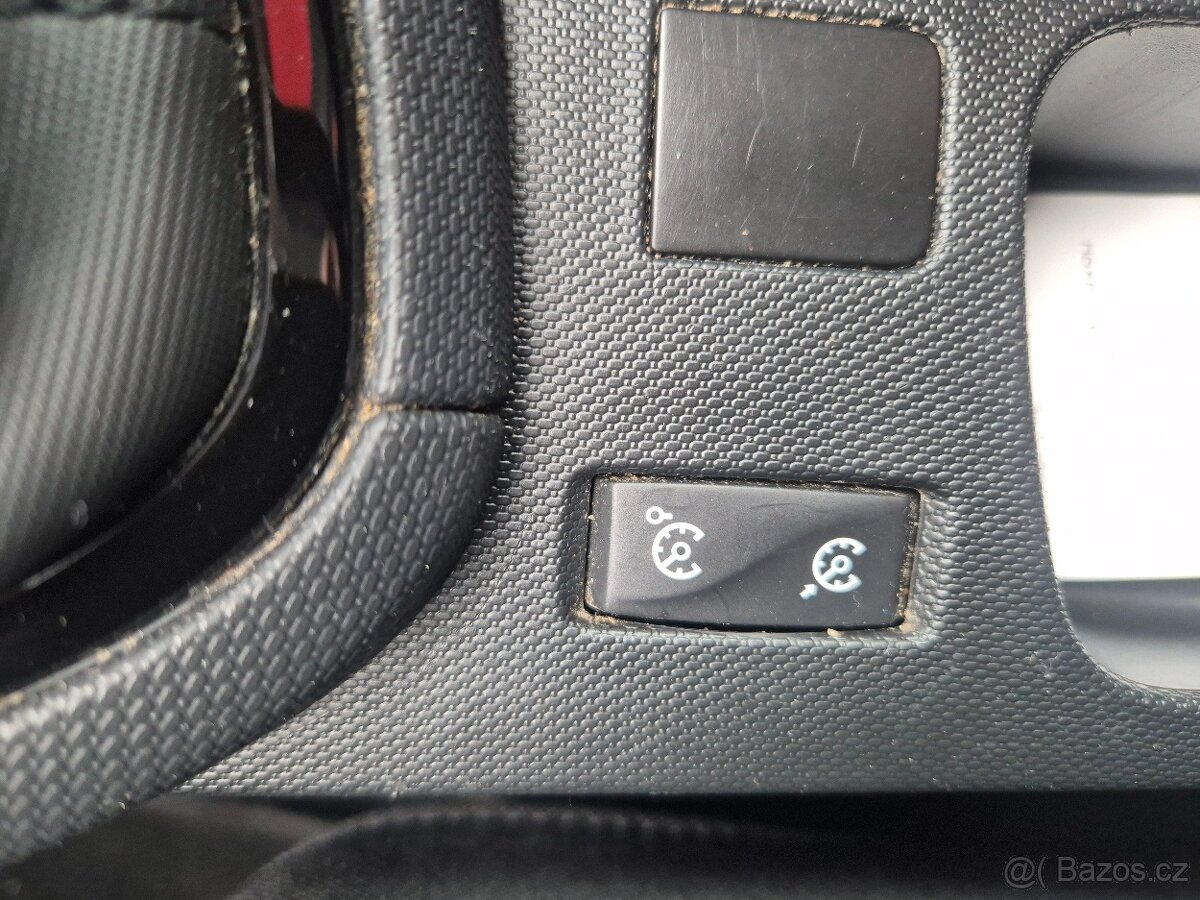 Renault Clio, 1.4 Mpi jednoduché - 13