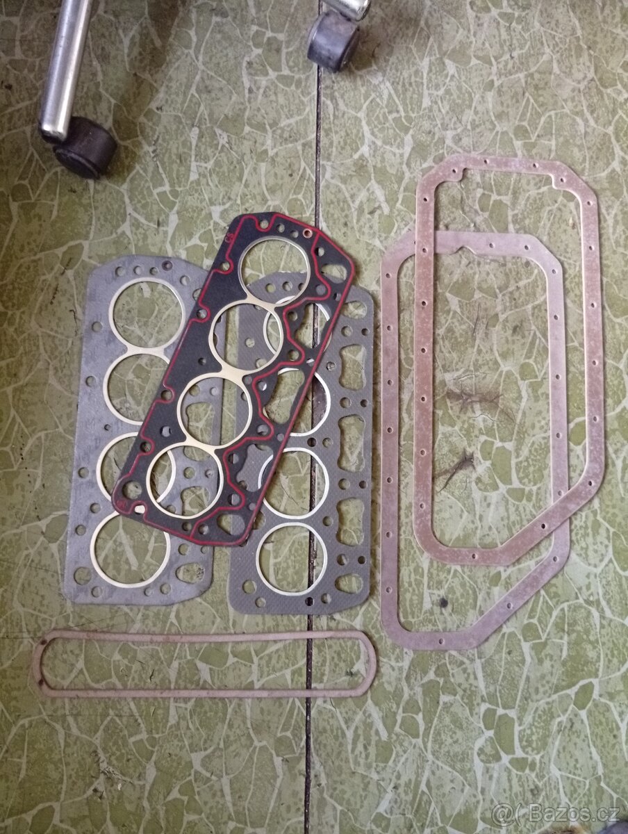 Prodám na Škoda 120 nové a použité náhradní díly. - 13