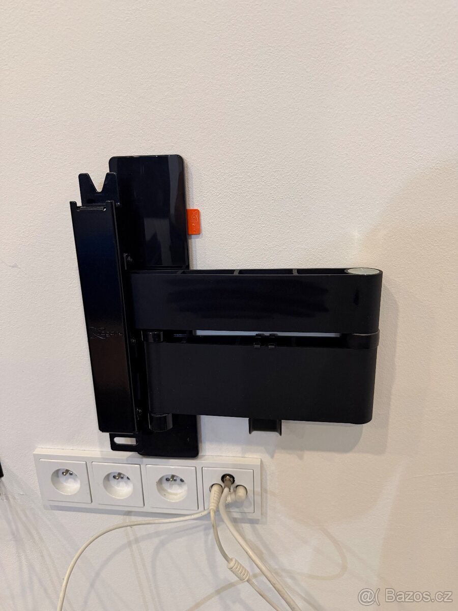 Prodám 65" TV Philips 65OLED806 - 13