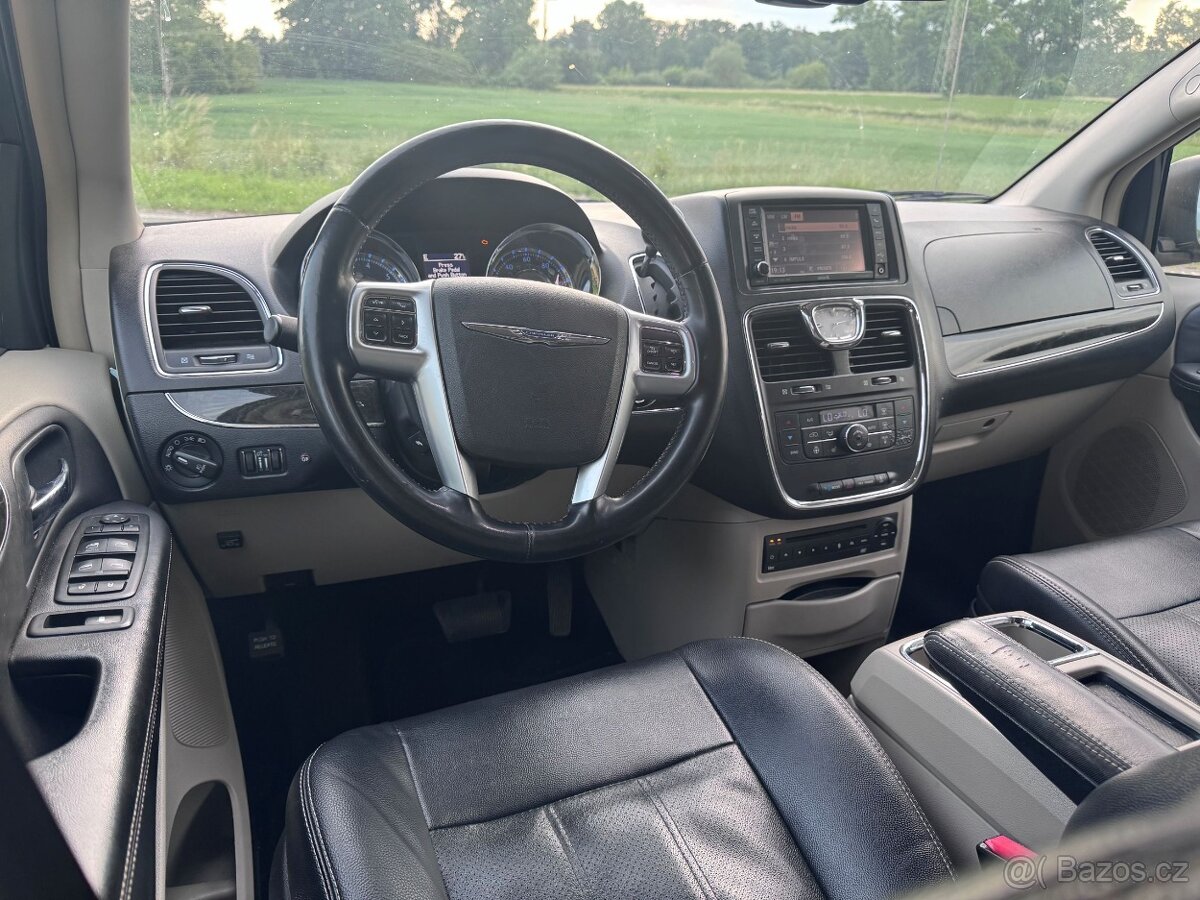 Chrysler Town Country 3,6 LPG Limited DVD 2012 - 13