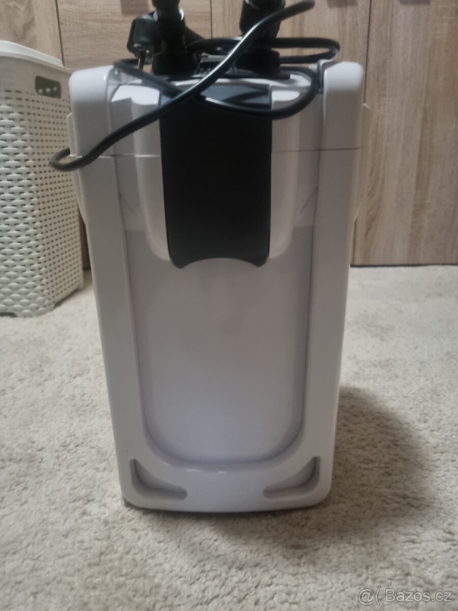 Akvárium s příslušenstvím - 13