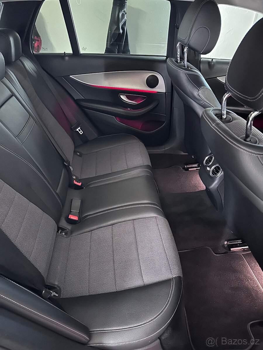 Mercedes Benz E220d 143Kw S213 - 13