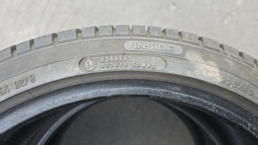 Zimní pneu 225/40/18 Continental - 13