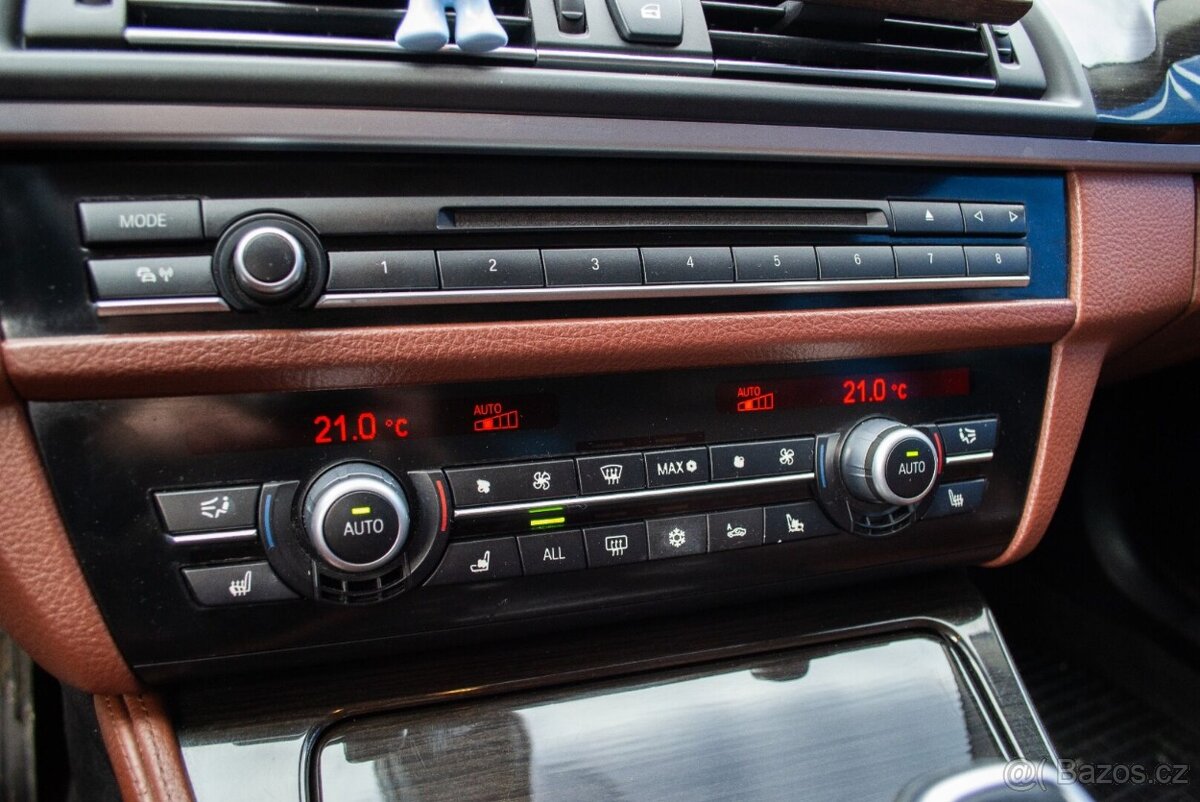 BMW Rad 5 F11 Touring 530d xDrive - 13