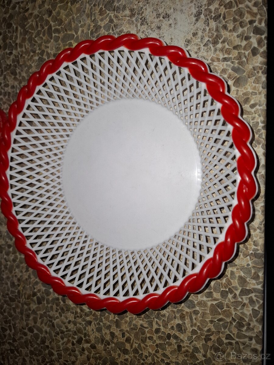 Retro plastové košíky - 13