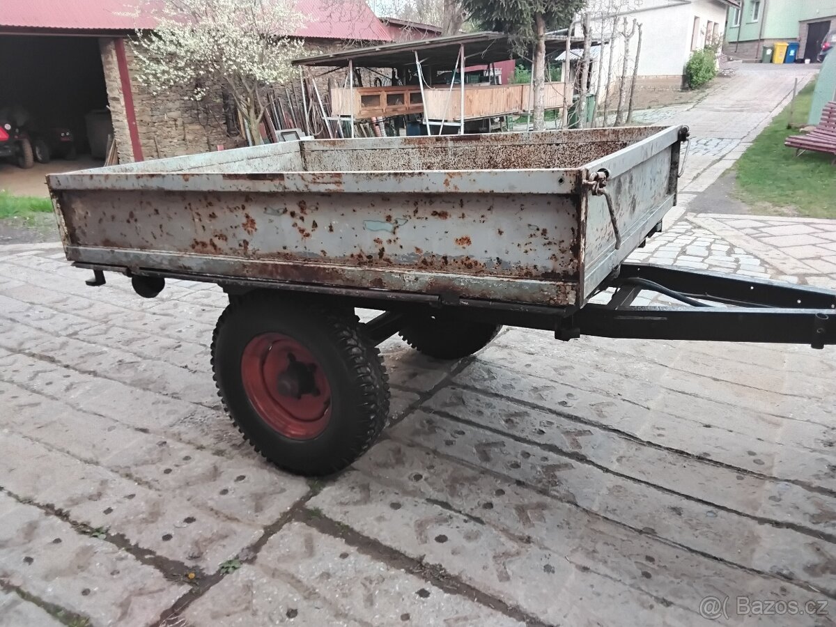 Sklápěcí kára za traktor - 13