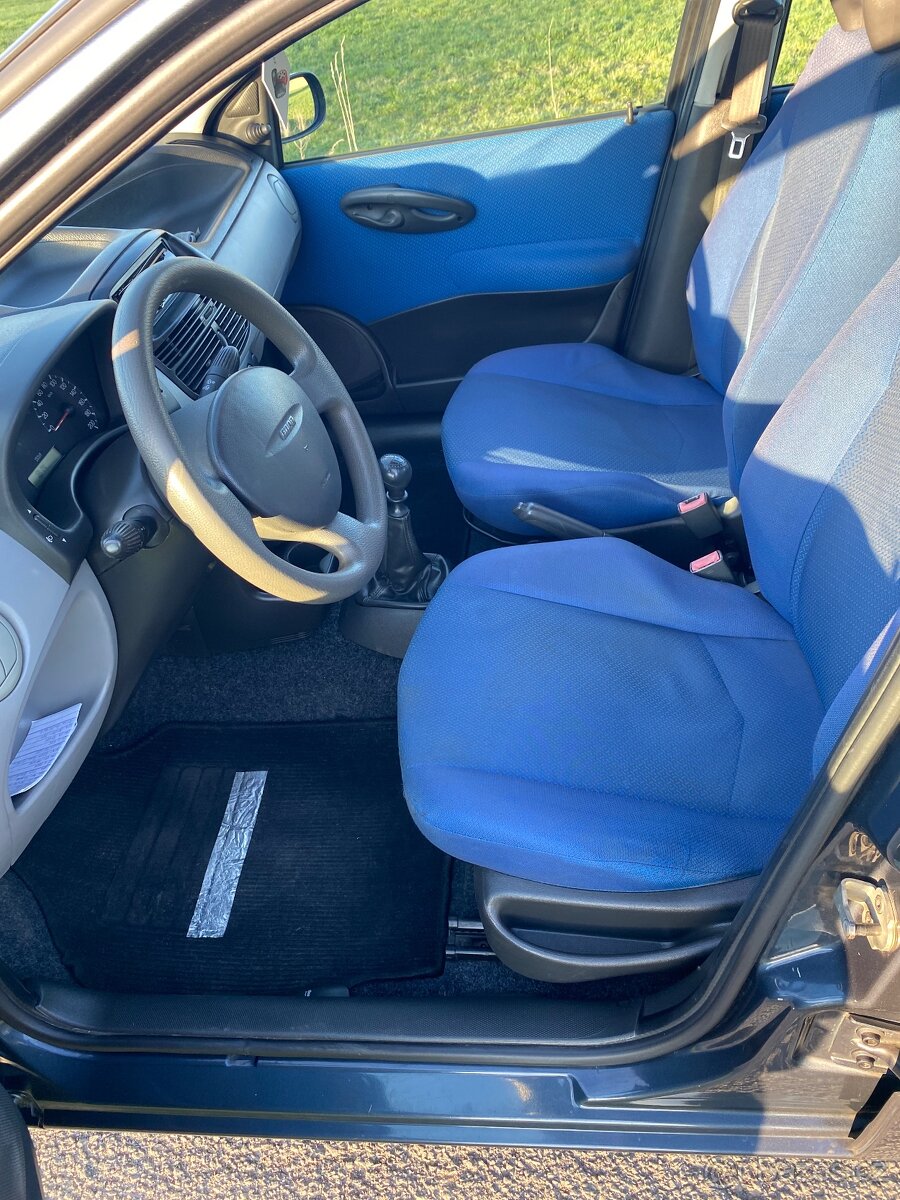 FIAT PUNTO II. 1.2 8v 44kW ŠEDÁ rok 2002 - 13