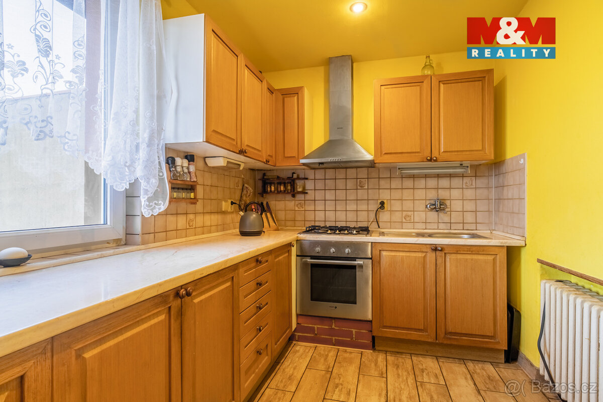 Prodej nájemního domu v Mimoni, ul. nám. 1. máje - 13