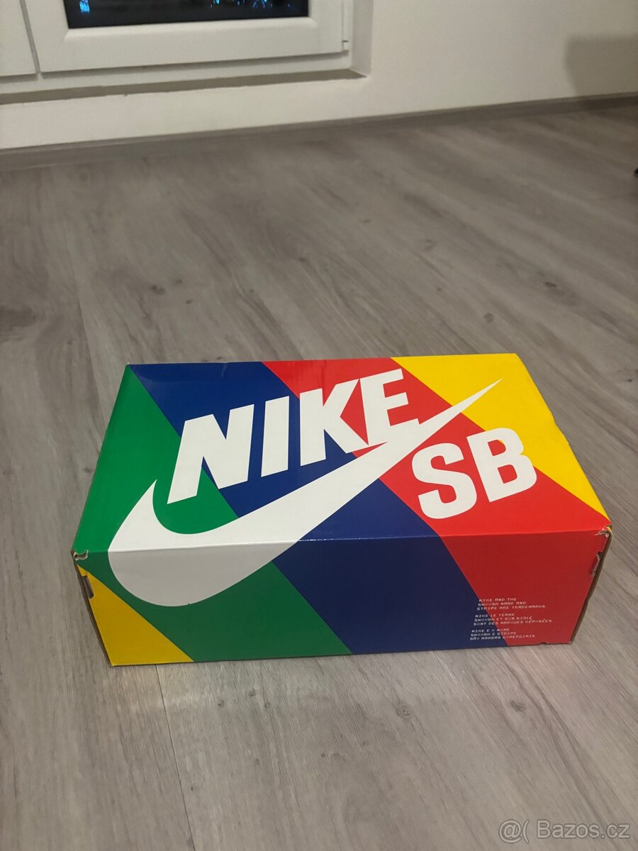 Nike SB Dunk Low Ben & Jerry's - 13