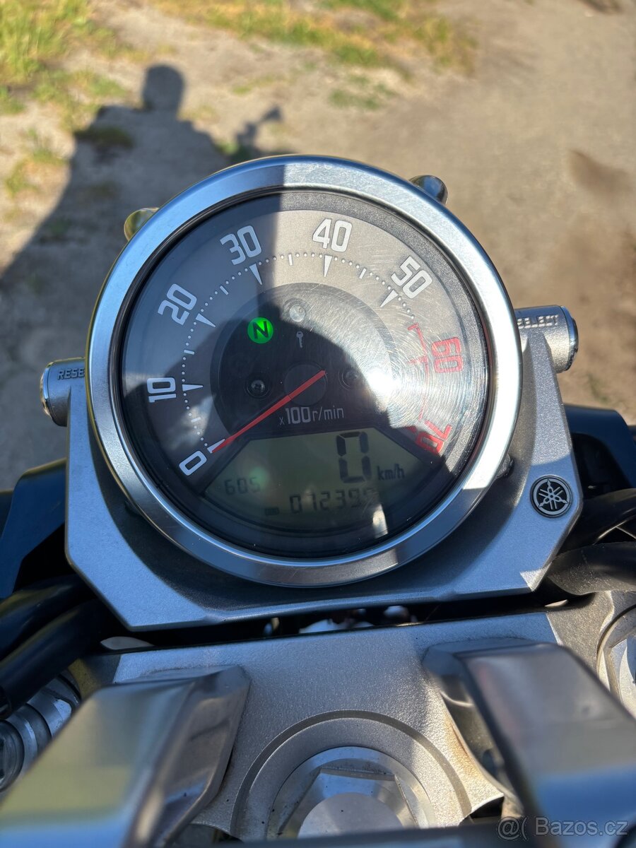 Yamaha MT 01 - 13