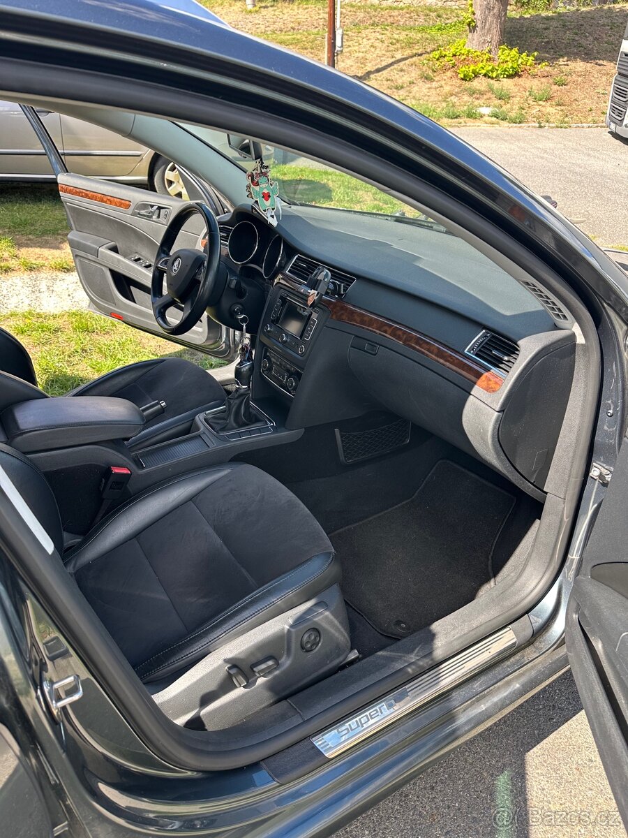Škoda Superb - 13