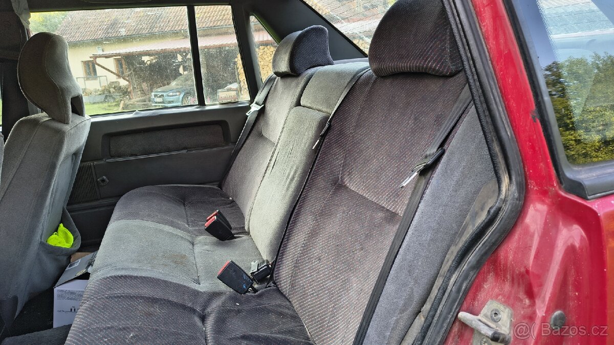 Prodám Volvo 940 "XC" 2.3l 1994 - 13