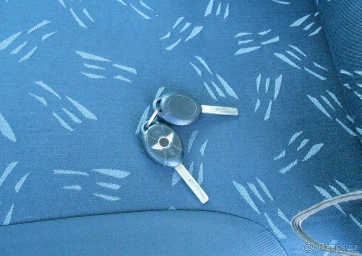 Mini One 1,6 66 kW Serviska KLIMA benzín - 13