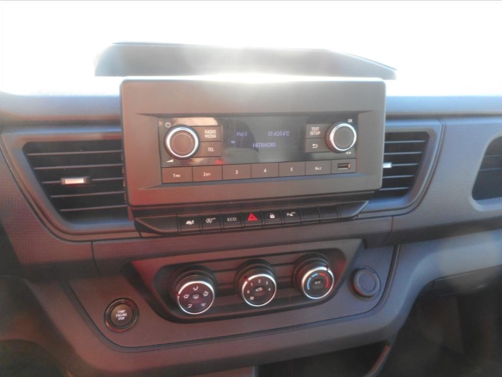 Renault Trafic,2,0 DCi - 13