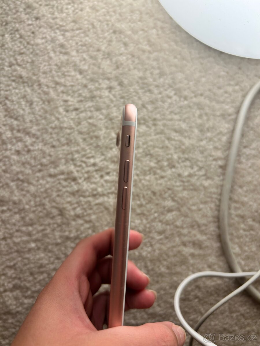 iPhone 7 - rose gold - 13
