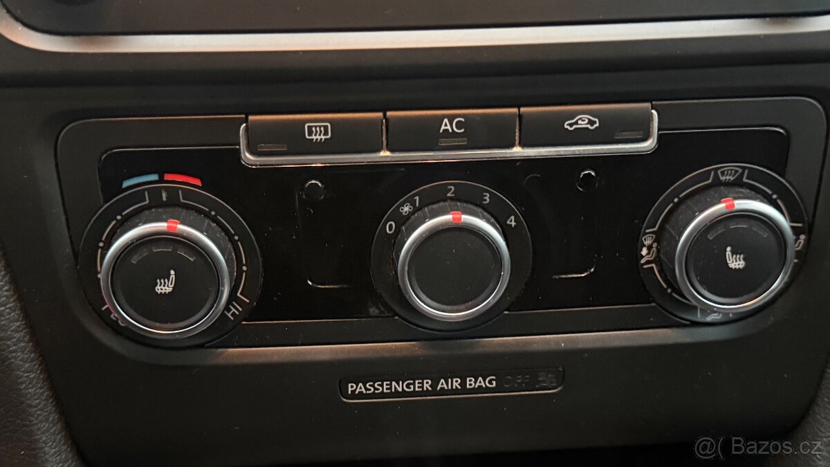 VW Golf 1.4MPi 59Kw Klima, po servisu - 13