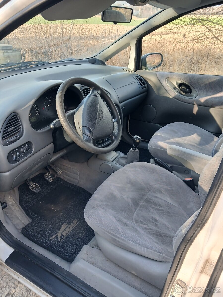 Ford Galaxy 2. Benzin,tažné - 13