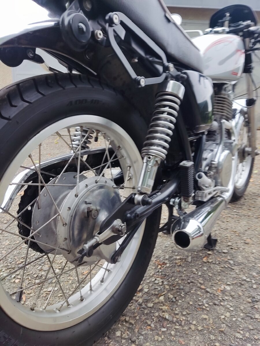 Yamaha SR 500 - 13