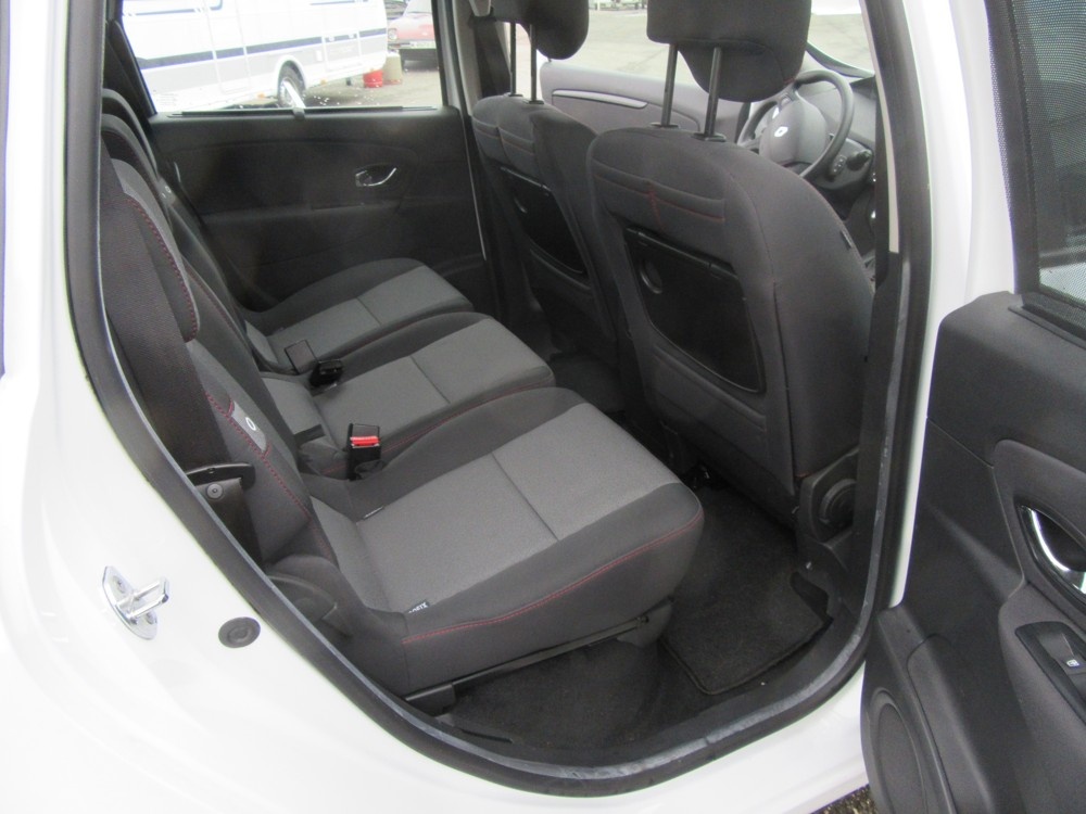 Renault Scenic 1,5 DCI 81kW r.v. 2013- 64000 km - 13