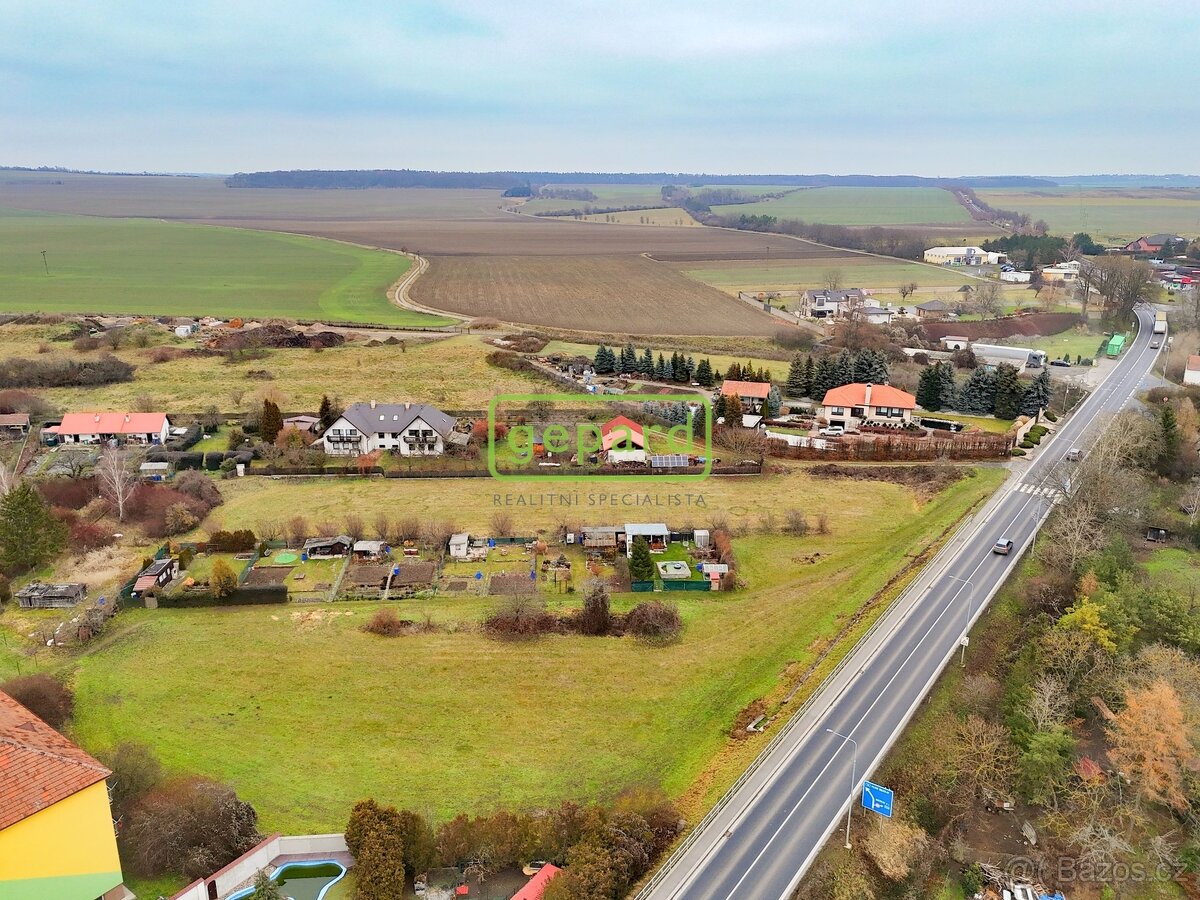 Prodej stavebního pozemku 3063 m² - 13