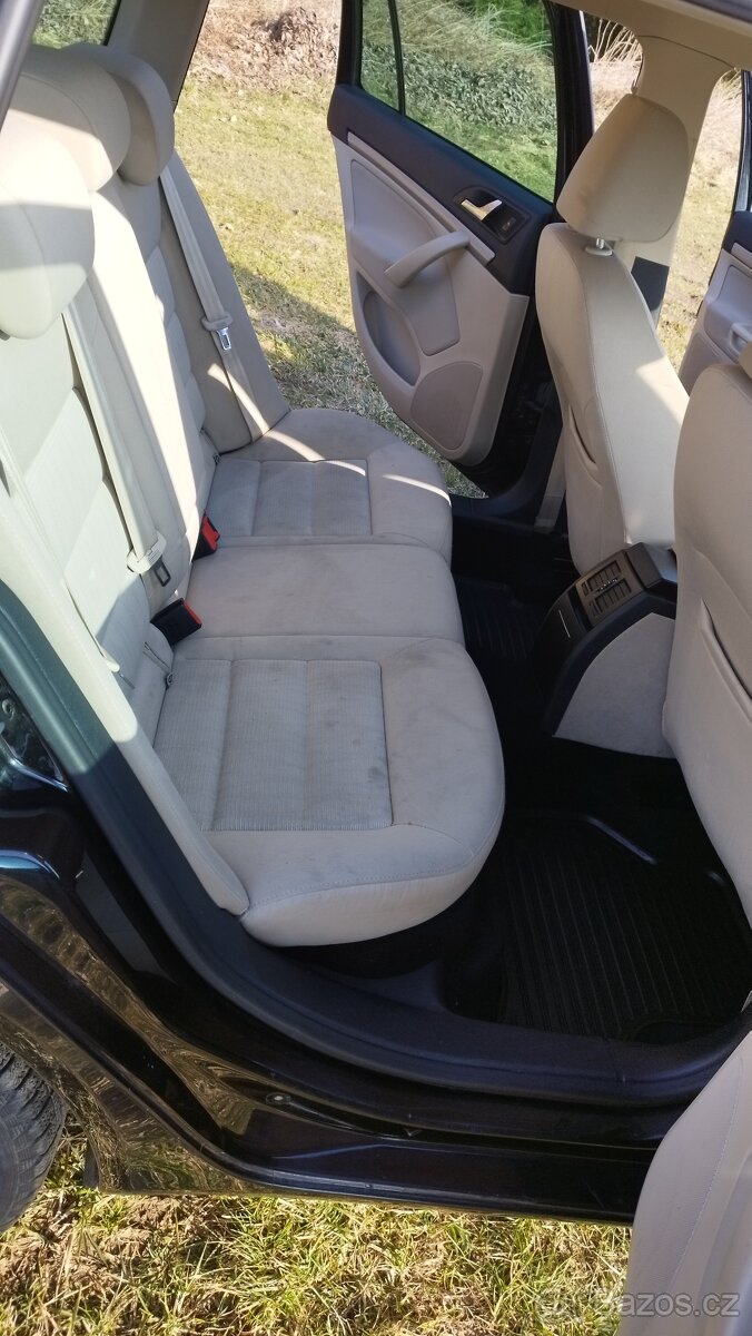 Škoda Octavia 1.6tdi combi - 13