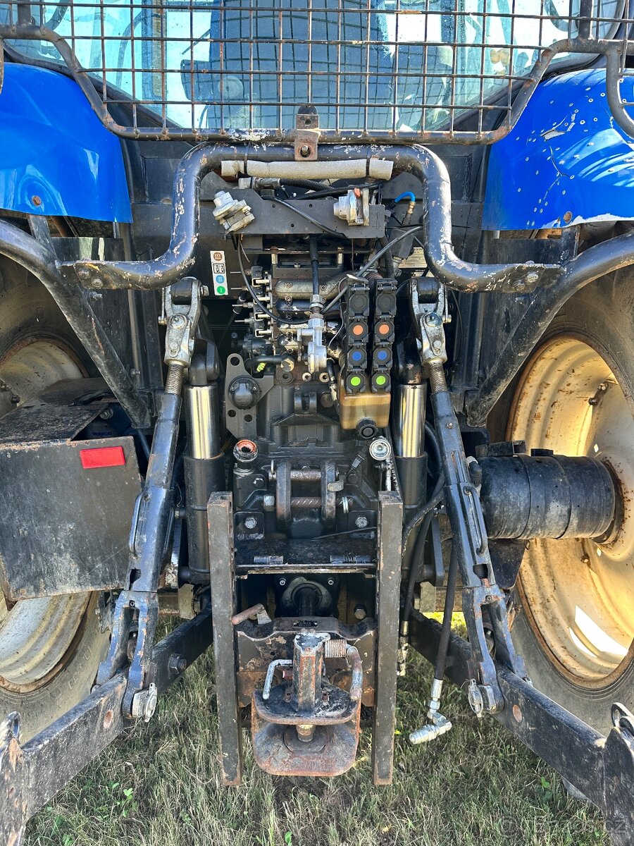 New Holland t6 - 13