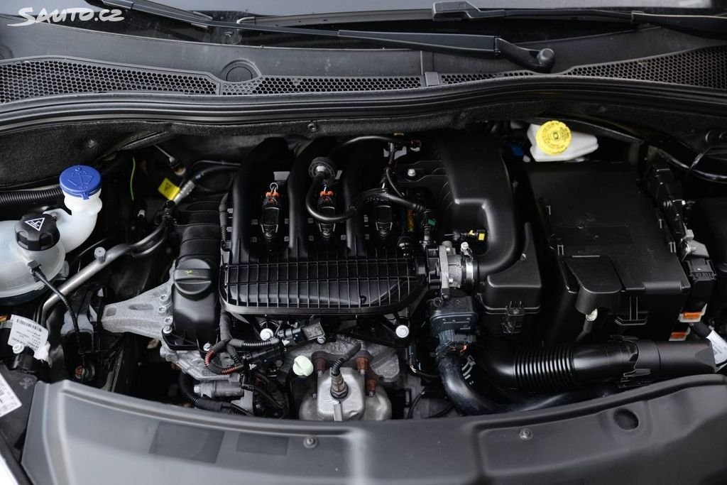 Peugeot 208 1.2 PURETECH SIGNATURE - 13