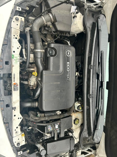 Prodám auto Opel Astra Sport TOURER combi - 13