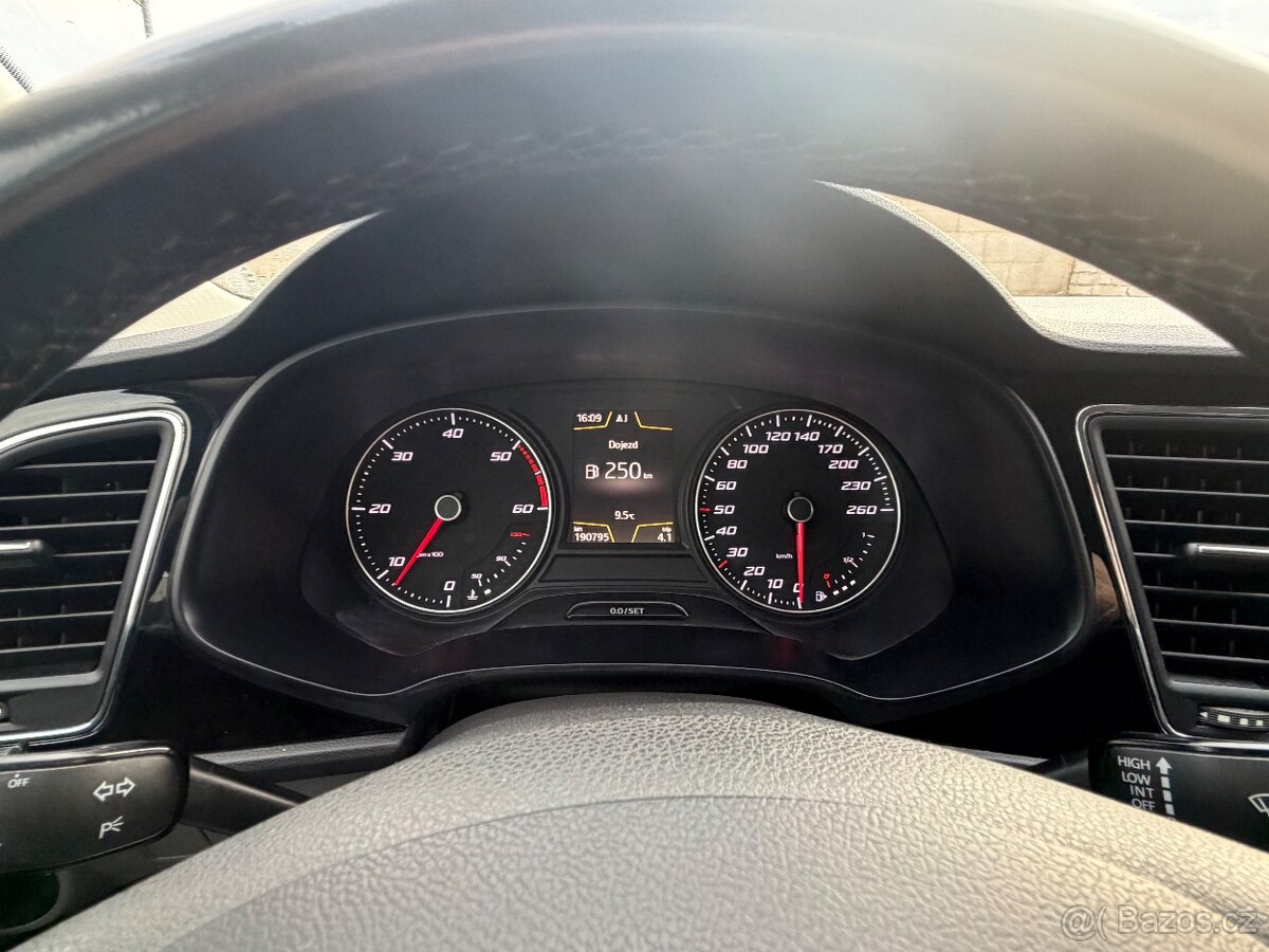 Seat Leon 1.6TDI 81kW Ecomotive - 13