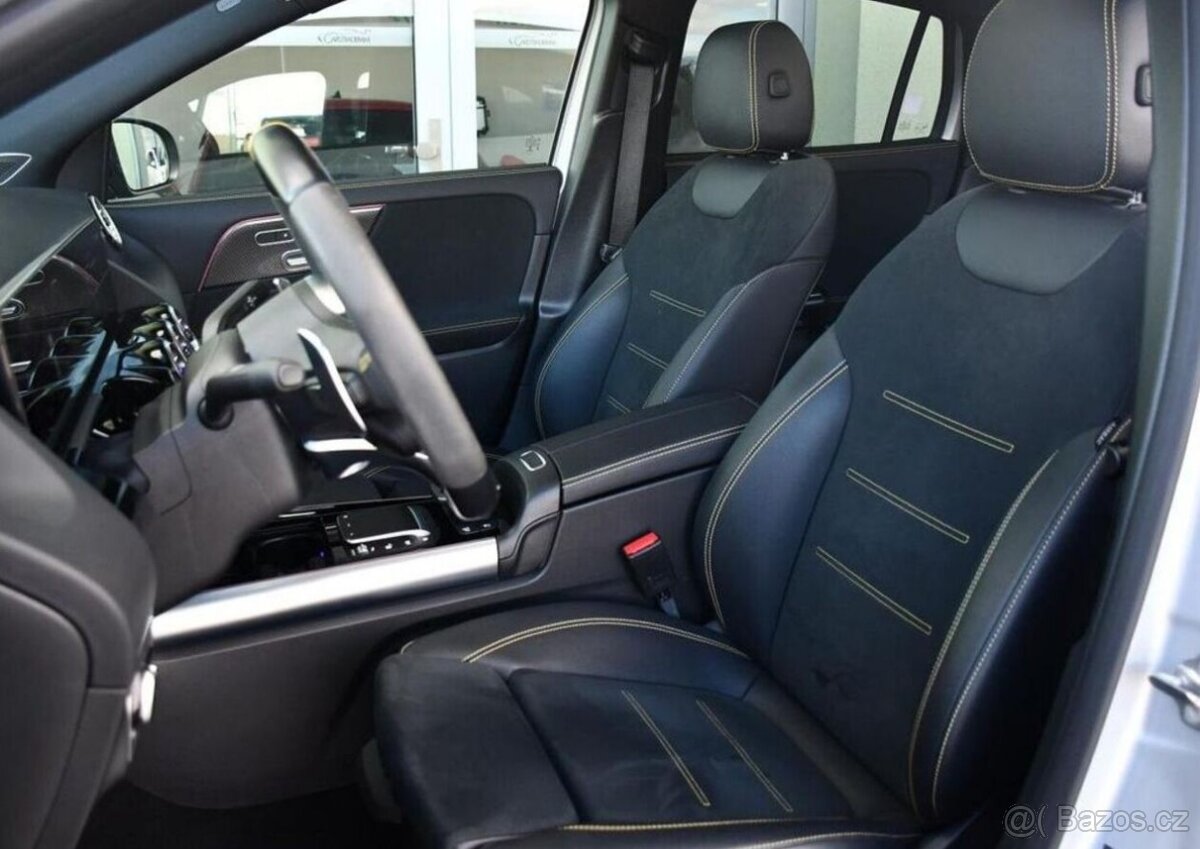 Mercedes-Benz GLA 45S AMG 4MATIC+PANO - 13