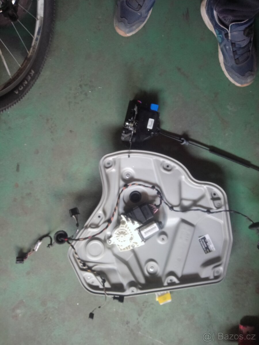 Škoda Octavia 2 náhradní dily - 13